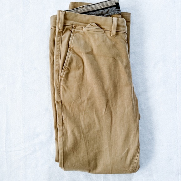 Express | Stretch+ Khaki - Picture 3 of 6